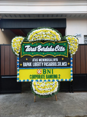 Papan Bunga Duka di Wusi